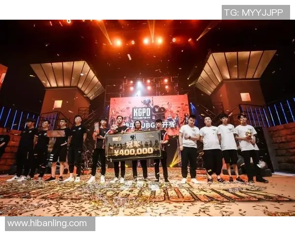 FPX战队的荣耀与挑战：CSGO赛场上的拼搏与成长之路